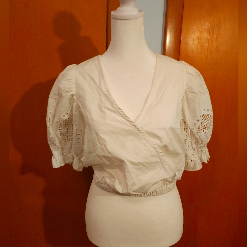 ASTR Open Back Crop Top - Size Small - White